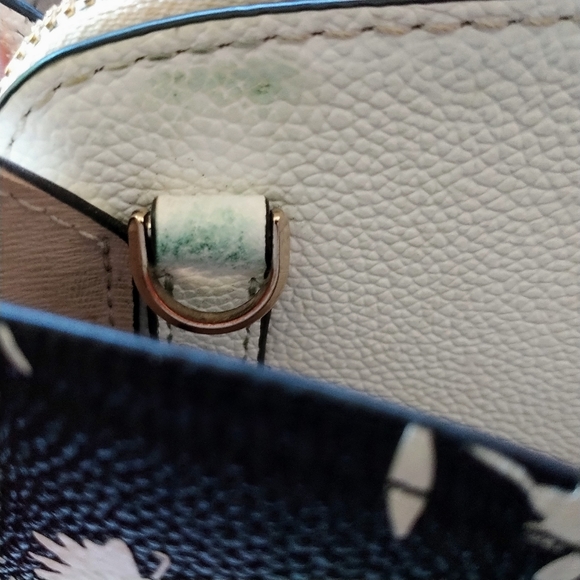 kate spade Margaux Dandelion Medium size satchel. - Picture 11 of 12